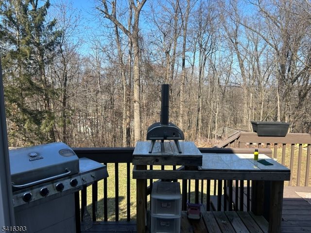 3 Crystal Springs Rd, Hardyston Twp., NJ 07419