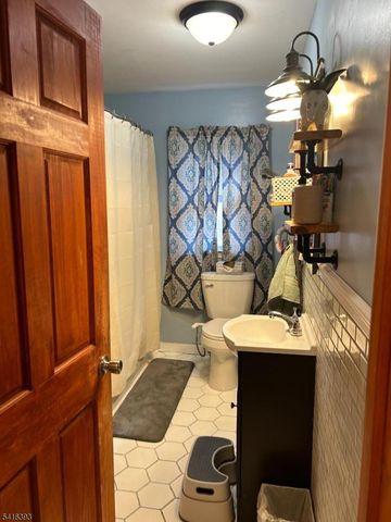 3 Crystal Springs Rd, Hardyston Twp., NJ 07419