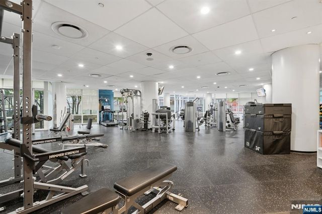 77 Hudson Street 2002, Jersey City, NJ 07302