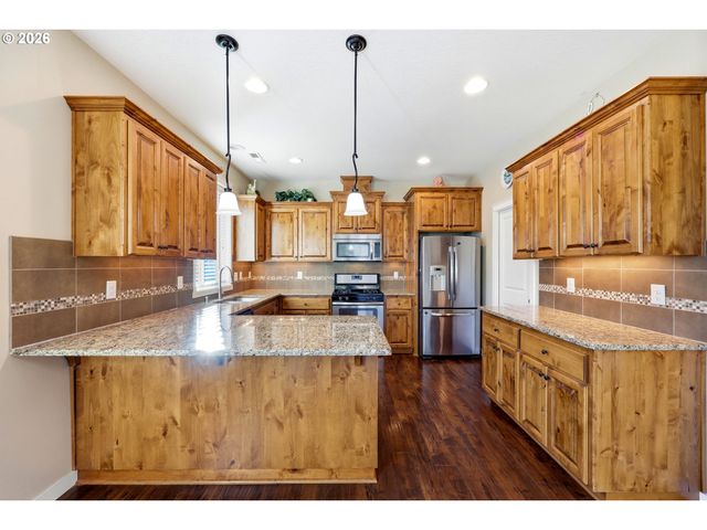 242 MISTY Ln, Woodland, WA 98674