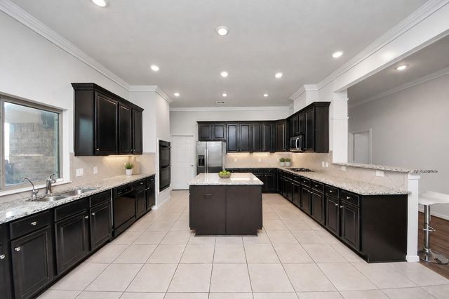 6702 Falcon Ridge, Manvel, TX 77578