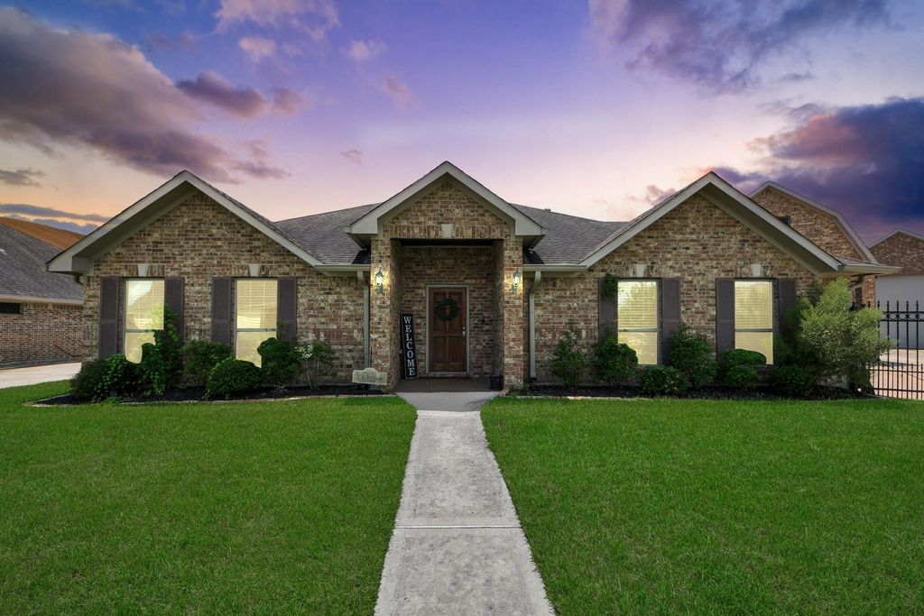 6702 Falcon Ridge, Manvel, TX 77578