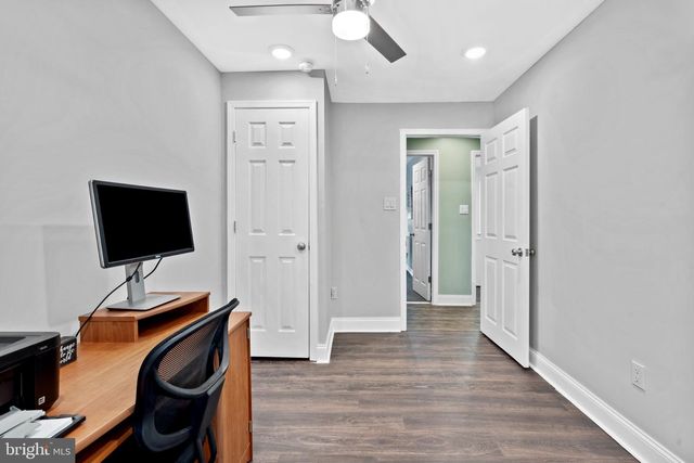 100 BITTLE AVE, Berlin, NJ 08009