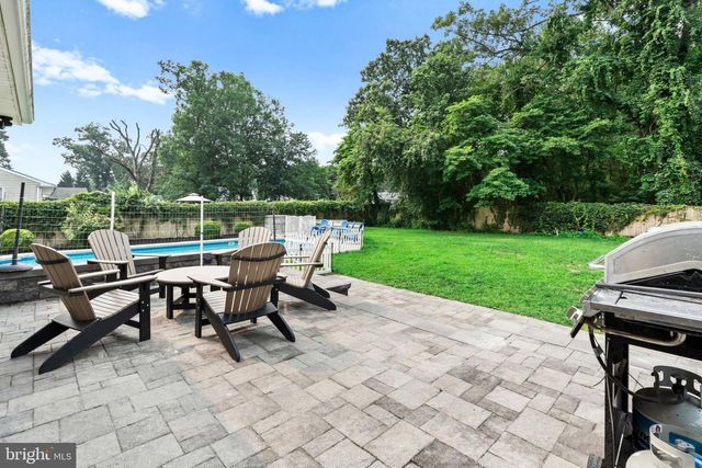 100 BITTLE AVE, Berlin, NJ 08009