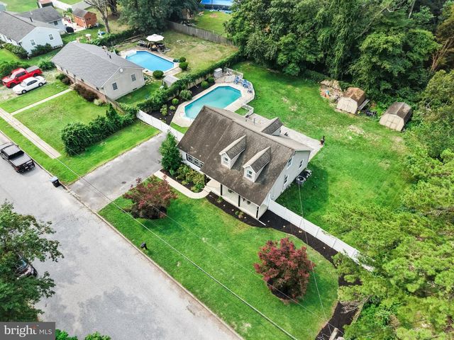 100 BITTLE AVE, Berlin, NJ 08009