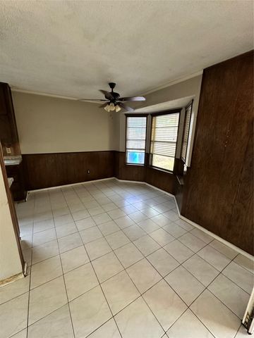 3046 Gene Lane, Haltom City, TX 76117