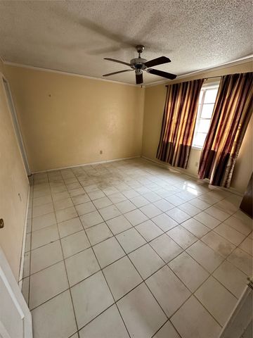 3046 Gene Lane, Haltom City, TX 76117