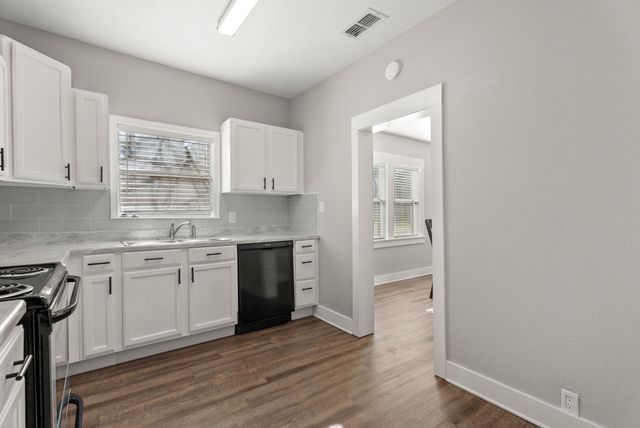 515 W Emma, Bullard, TX 75757