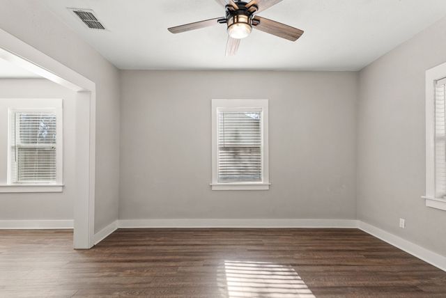 515 W Emma, Bullard, TX 75757