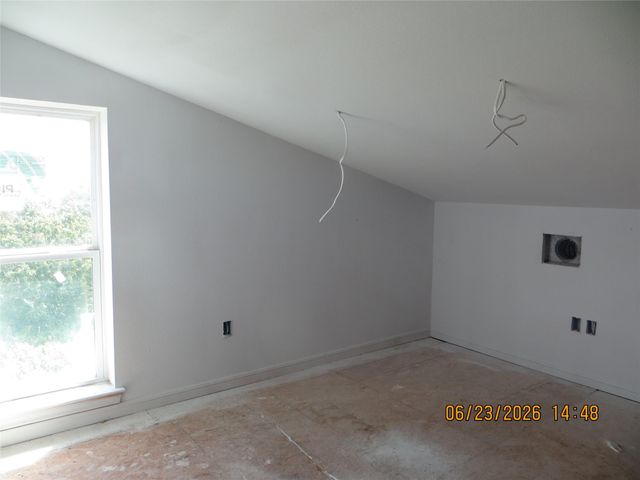 1962 Avenue A, Crystal Beach, TX 77650
