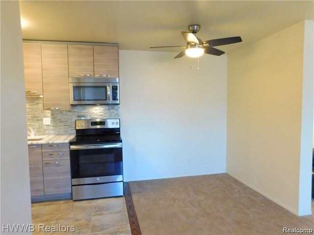 805 Plate Street 210, Rochester, MI 48307