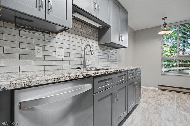 3068 Kent Road 206, Stow, OH 44224