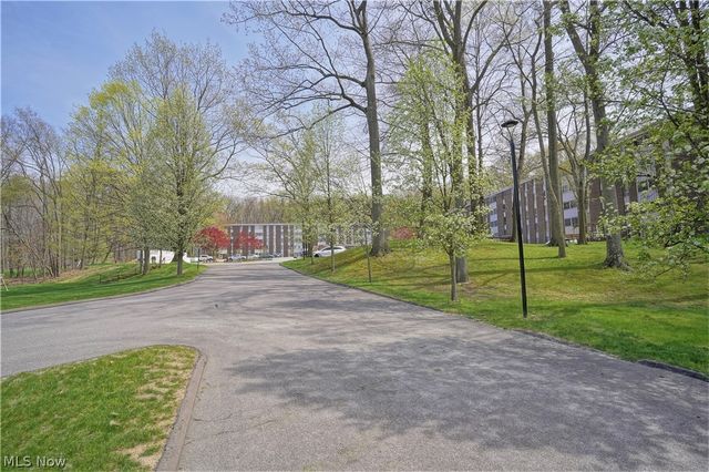 3068 Kent Road 206, Stow, OH 44224