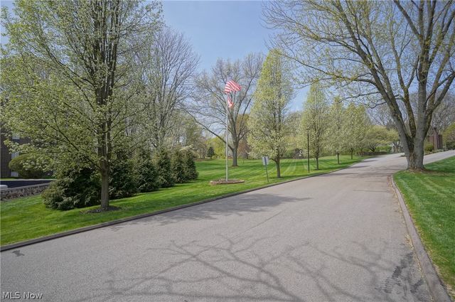 3068 Kent Road 206, Stow, OH 44224