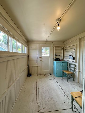 521 N Ramsey St, Tekoa, WA 99033