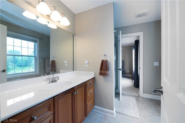 6315 Williams Drive, Broadview Heights, OH 44147