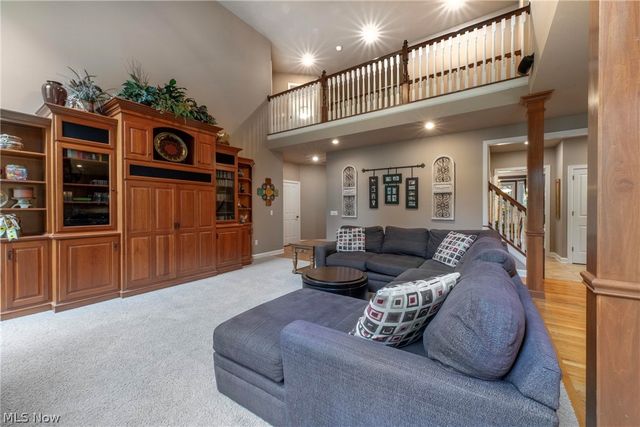 6315 Williams Drive, Broadview Heights, OH 44147