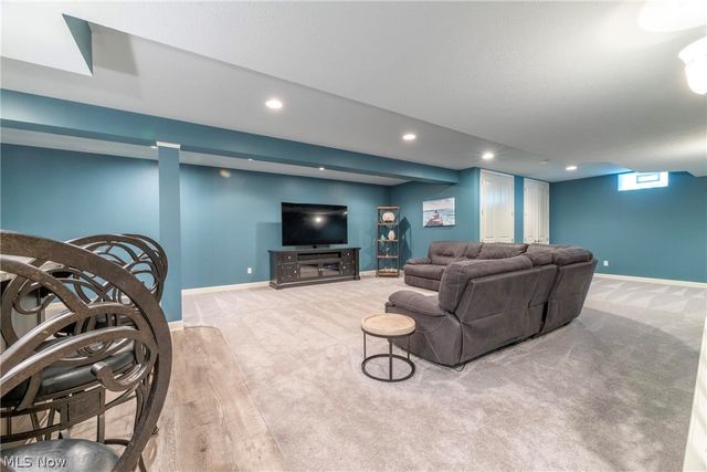 6315 Williams Drive, Broadview Heights, OH 44147