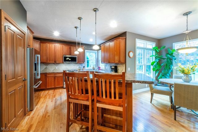 6315 Williams Drive, Broadview Heights, OH 44147