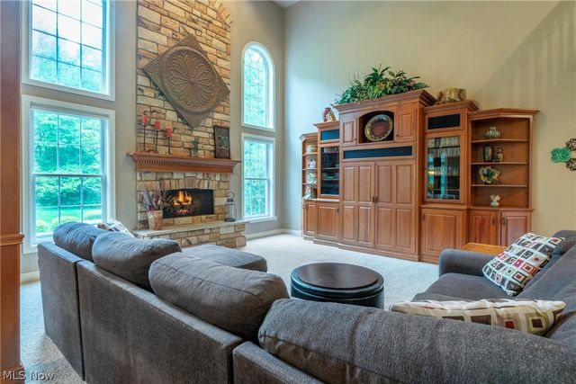 6315 Williams Drive, Broadview Heights, OH 44147