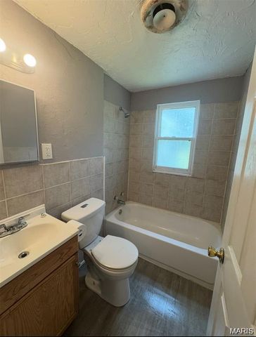 433 Jean Avenue, St Louis, MO 63135