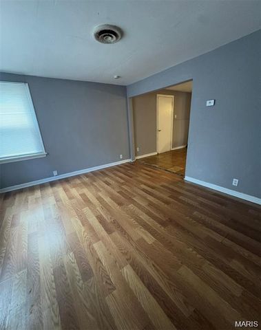 433 Jean Avenue, St Louis, MO 63135