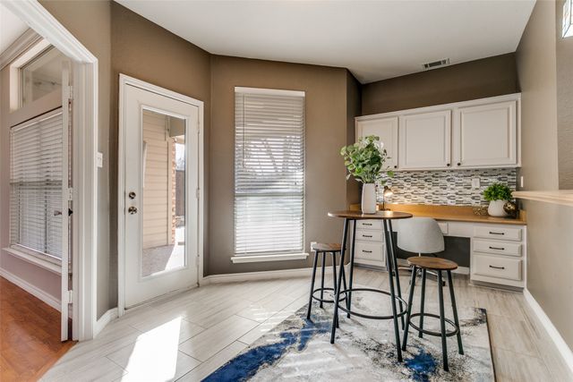 1922 Hidden Trail Drive, Lewisville, TX 75067