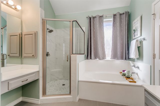 1922 Hidden Trail Drive, Lewisville, TX 75067