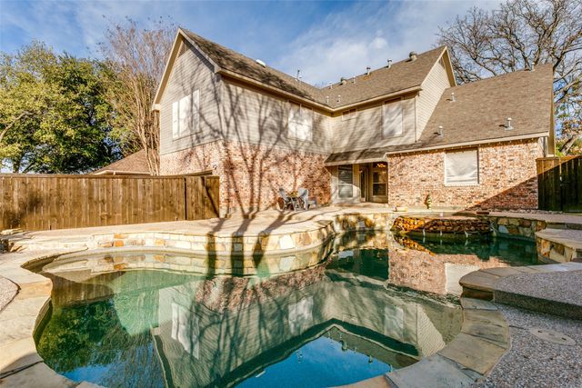 1922 Hidden Trail Drive, Lewisville, TX 75067