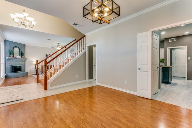 1922 Hidden Trail Drive, Lewisville, TX 75067