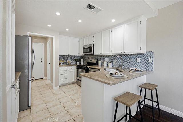 22166 Summit Hill Drive 1, Lake Forest, CA 92630