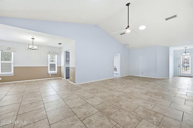 14049 BROKEN BOW Drive N, Jacksonville, FL 32225