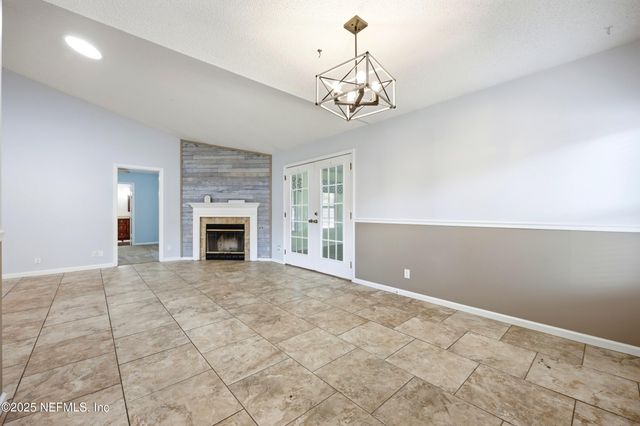 14049 BROKEN BOW Drive N, Jacksonville, FL 32225