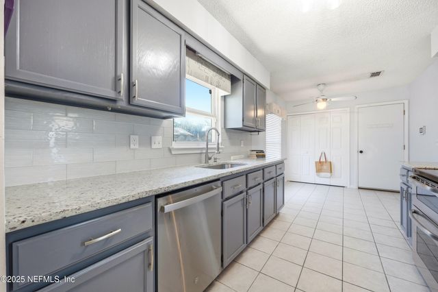 14049 BROKEN BOW Drive N, Jacksonville, FL 32225