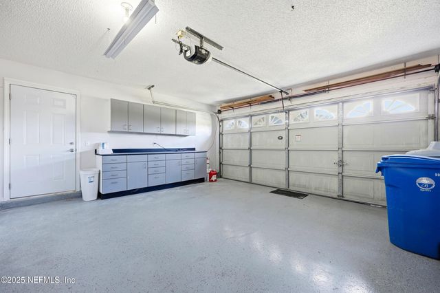 14049 BROKEN BOW Drive N, Jacksonville, FL 32225