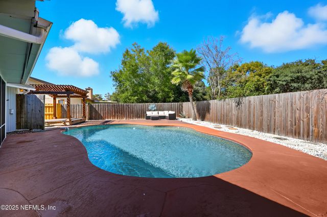 14049 BROKEN BOW Drive N, Jacksonville, FL 32225