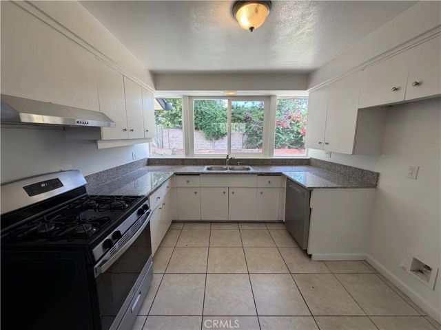20439 Malden Street, Winnetka, CA 91306
