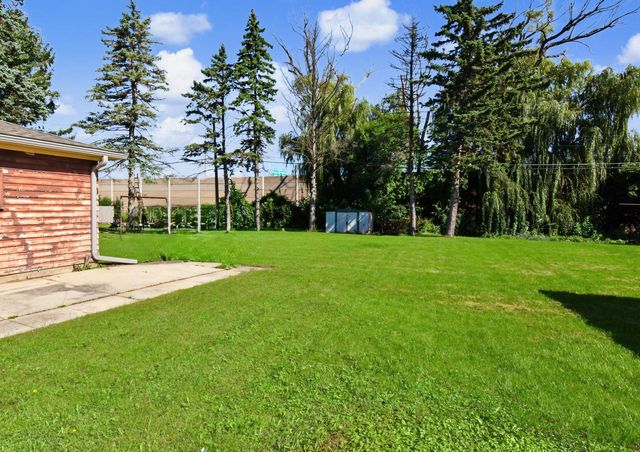 N89W15240 Jefferson AVENUE, Menomonee Falls, WI 53051