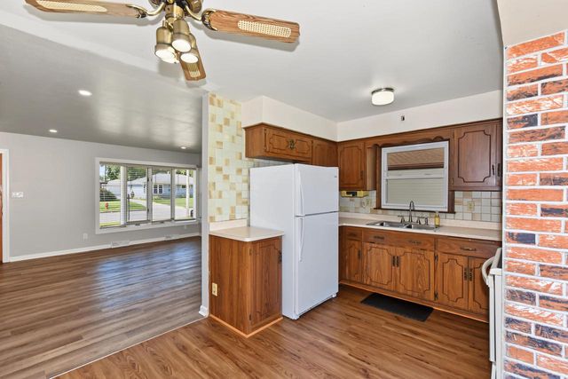 N89W15240 Jefferson AVENUE, Menomonee Falls, WI 53051