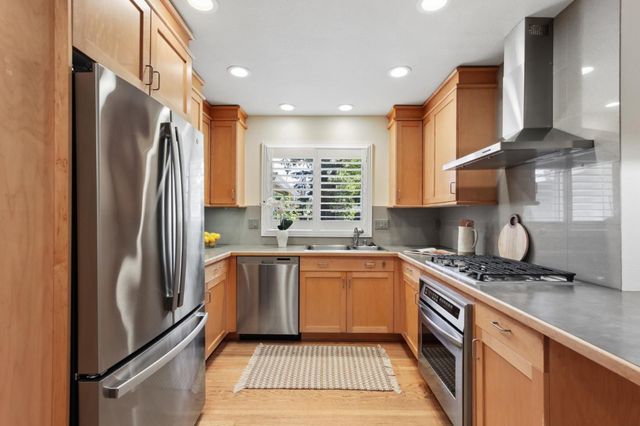 1609 Manzanita Ln, Davis, CA 95618