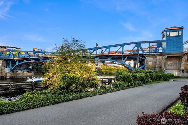 3610 Francis Avenue N, Seattle, WA 98103