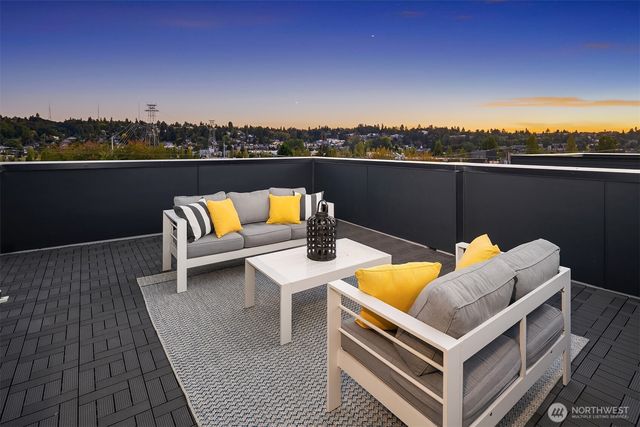 3610 Francis Avenue N, Seattle, WA 98103