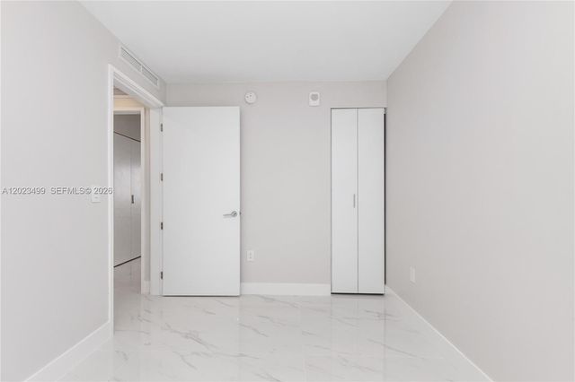700 NE 24th St 4206, Miami, FL 33137