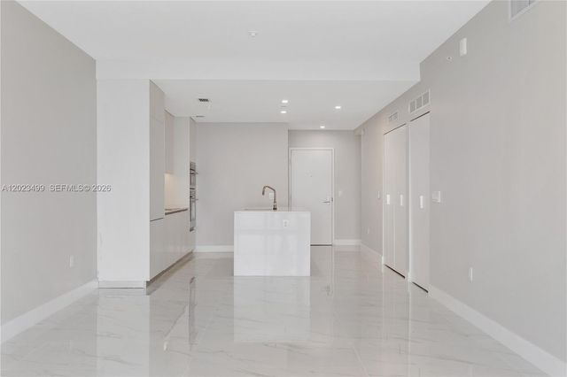 700 NE 24th St 4206, Miami, FL 33137