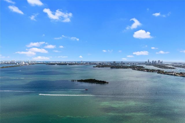 700 NE 24th St 4206, Miami, FL 33137