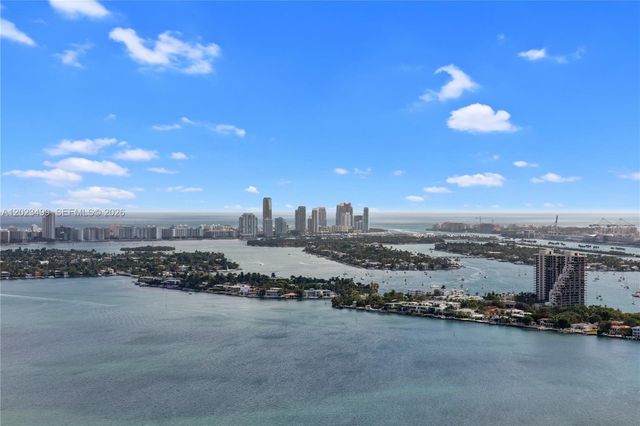 700 NE 24th St 4206, Miami, FL 33137