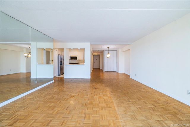 170 W Broadway 4H, Long Beach, NY 11561