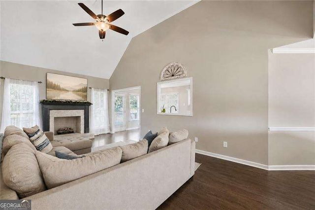 13 Lamplighter Cove NW, Cartersville, GA 30120