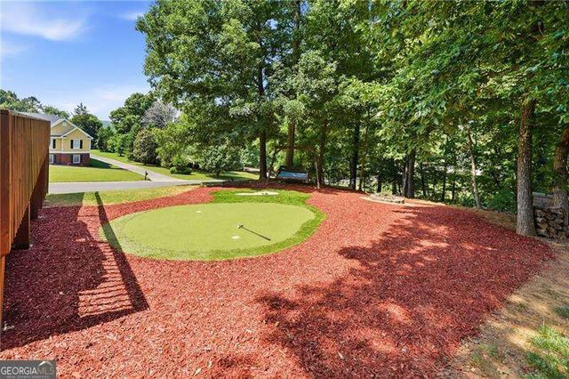 13 Lamplighter Cove NW, Cartersville, GA 30120