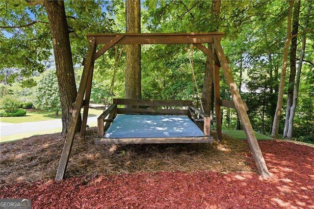 13 Lamplighter Cove NW, Cartersville, GA 30120
